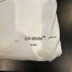 Off white t shirt